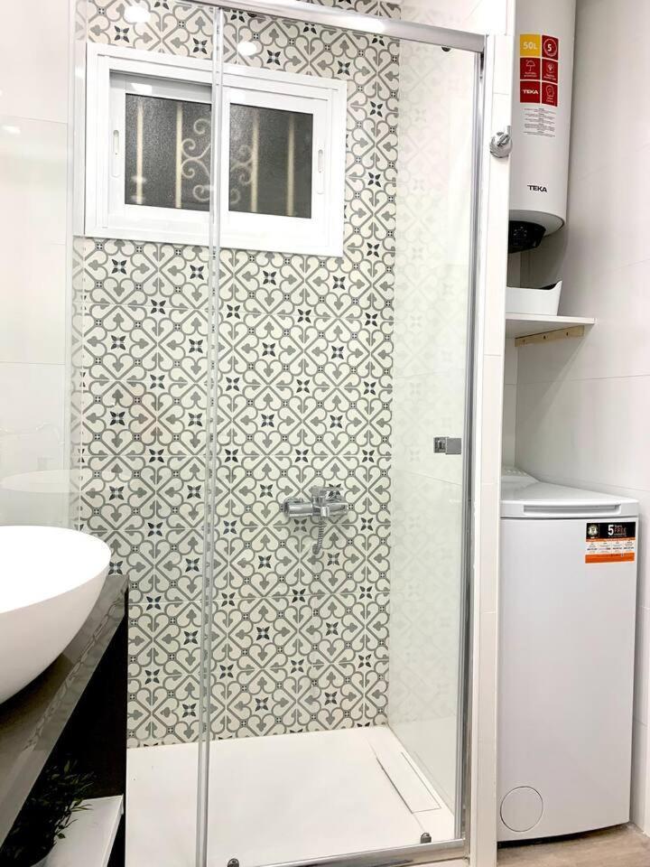 Apartment Ar - And Cozy In Benalmádena